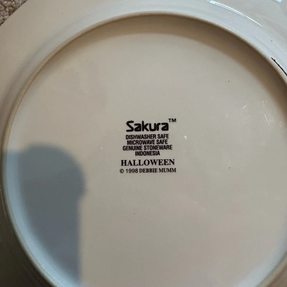 VTG 1998 Sakura Debbie Mumm HALLOWEEN 8 Inch Salad Plates COMPLETE SET OF 4